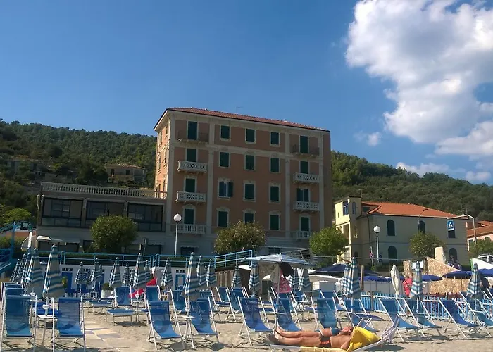 Hotel Monique